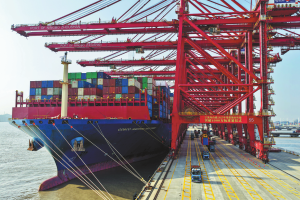 Основен етап за пропускателната способност на контейнерите на пристанището