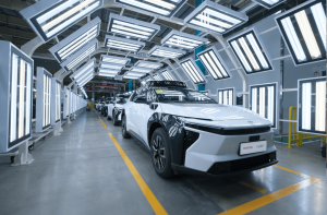 Pony.ai пуска първото масово произведено Toyota bZ4X Robotaxi