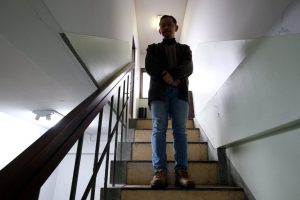 Японските отшелници хикикомори остаряват. Такива са и болногледачите им